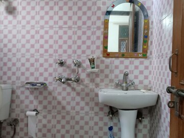Bathroom in 2 BHK Apartment at Khirki Extension – for Rent