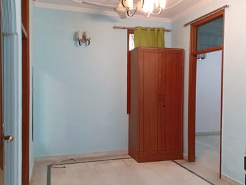 Room in 2 BHK Apartment at Khirki Extension – for Rent