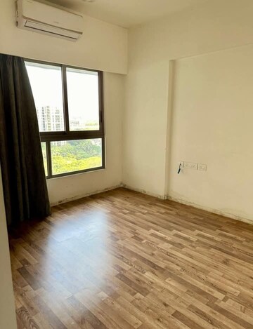 Room in 2 BHK Apartment at Gurukrupa Ugam, Ghatkopar East – for Rent