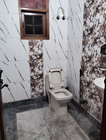 Bathroom in 3 BHK Independent House at Sector 41 – for Rent