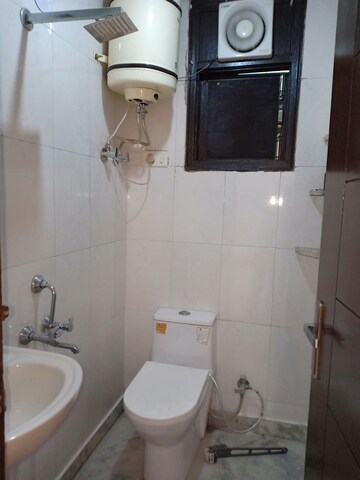 Bathroom in 3 BHK Apartment at Khirki Extension – for Rent