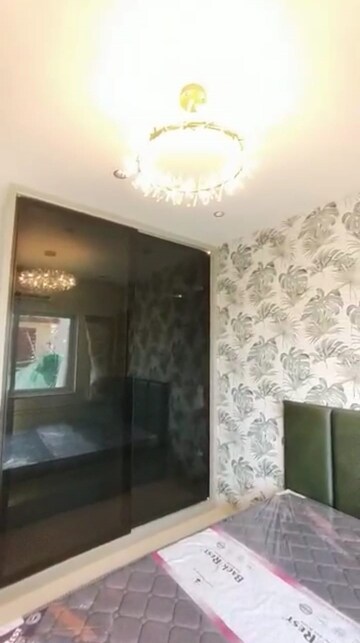Furnished Amenities in 2 BHK Apartment at Lower Parel West – for Sale