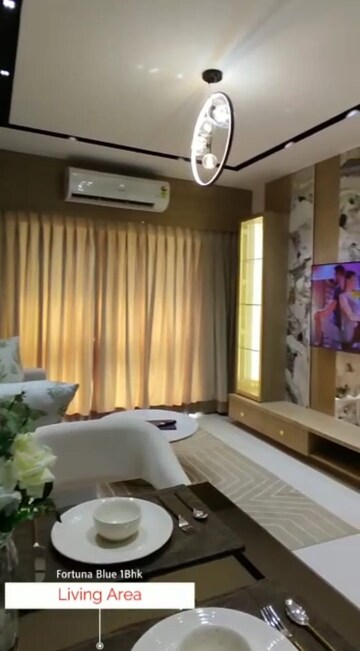 Bedroom in 2 BHK Apartment at Lower Parel West – for Sale