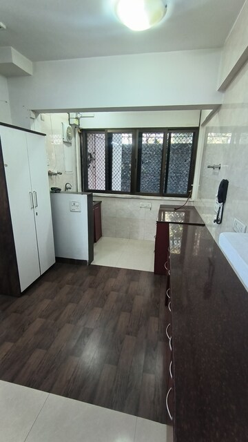 Master Bedroom in 2 BHK Apartment at Samudra Gaurav, Worli – for Rent