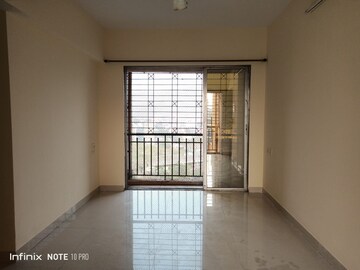 Room in 2 BHK Apartment at Sector 11 Kopar Khairane – for Rent