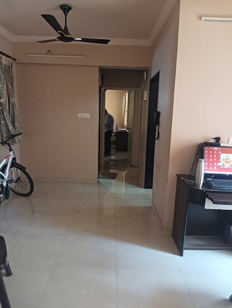  Parking, kapur bawdi 2 Bedroom 653 Sq.Ft. Apartment In Kapur Bawdi Thane 8247017