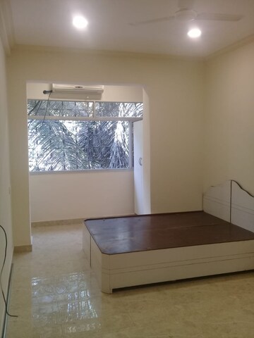 1 BHK Apartment For Sale in Colaba