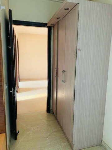 Building Lobby in 3 BHK Apartment at Sector 51 – for Rent