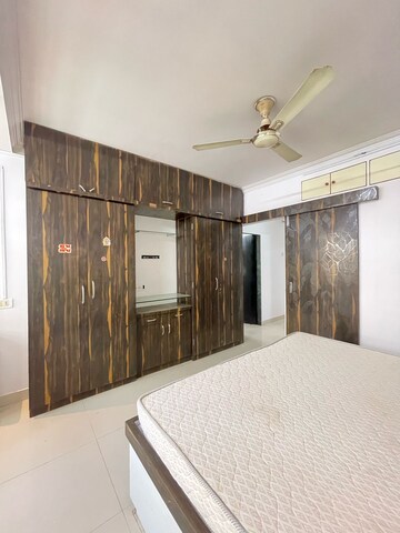 Bedroom in 2.5 BHK Apartment at Shantivan CHS Andheri, Andheri West – for Rent