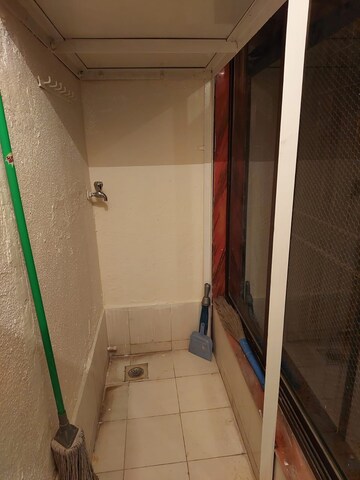 Bathroom in 2 BHK Apartment at Kabra Hyde Park, Manpada – for Sale