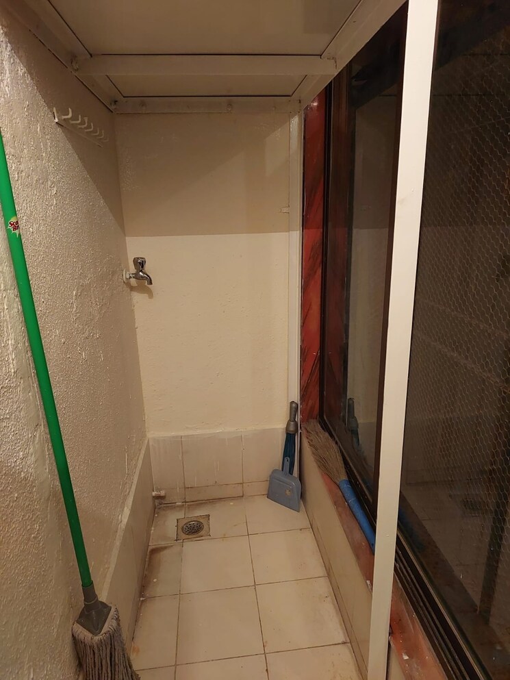 Bathroom, kabra-hyde-park 2 Bedroom 760 Sq.Ft. Apartment In Manpada Thane 8247116