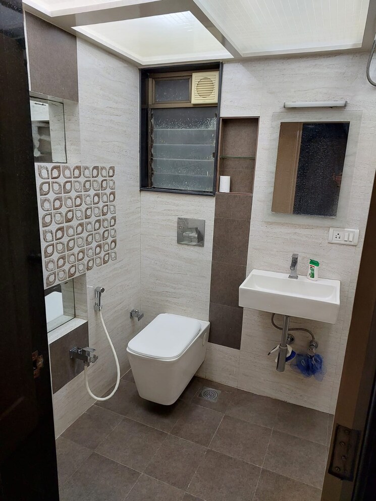 Bathroom, kabra-hyde-park 2 Bedroom 760 Sq.Ft. Apartment In Manpada Thane 8247116