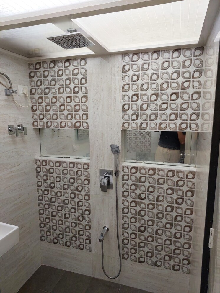 Bathroom, kabra-hyde-park 2 Bedroom 760 Sq.Ft. Apartment In Manpada Thane 8247116
