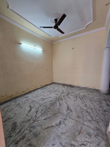 Room in 5 BHK Independent House at Gomti Nagar – for Sale