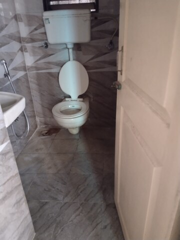 Attached Bathroom in 2 BHK Builder Floor at Mira Nagar – for Rent