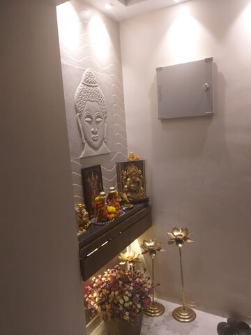 Furnished Amenities in 2 BHK Apartment at Windermere CHS Andheri West, Andheri West – for Rent