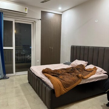 3 BHK Apartment For Rent in Mahagun Mirabella, Sector 79