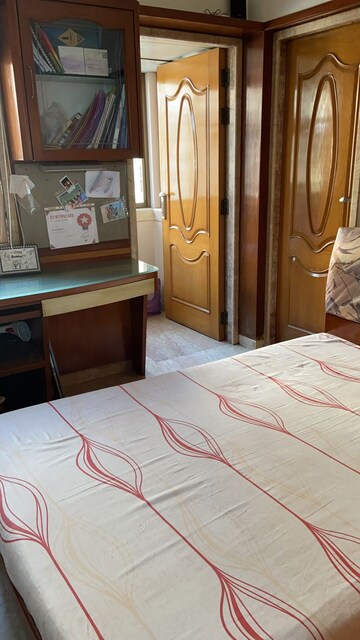 Bedroom in 2 BHK Apartment at Smruti CHS Vile Parle East, Vile Parle East – for Rent