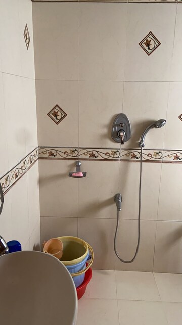 Furnished Amenities in 2 BHK Apartment at Smruti CHS Vile Parle East, Vile Parle East – for Rent