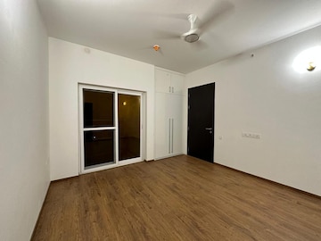Room in 3 BHK Apartment at Brigade Exotica, Old Madras Road – for Rent