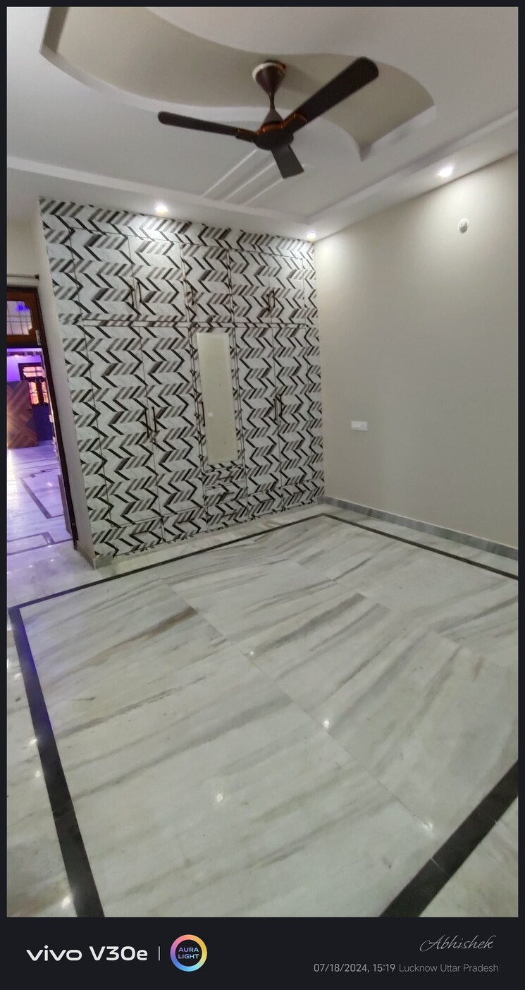 Room, jankipuram extension 4 Bedroom 2000 Sq.Ft. Independent House In Jankipuram Extension Lucknow 8247435