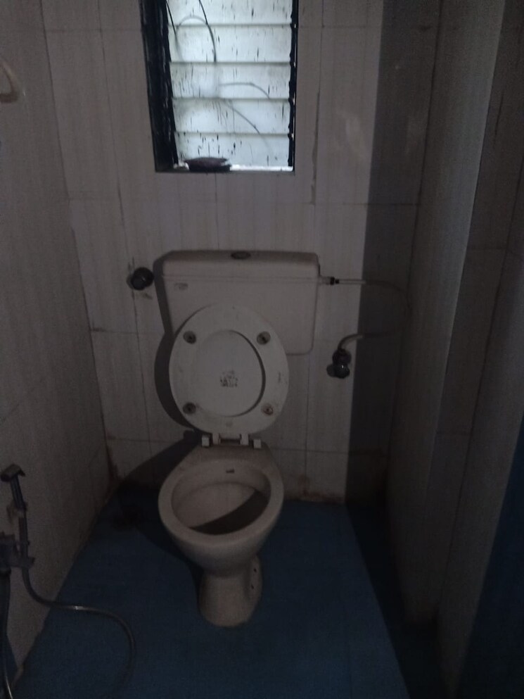 Bathroom, vaishnavi-heights-kalyan-east 1 Bedroom 425 Sq.Ft. Apartment In Kalyan East Thane 8247396