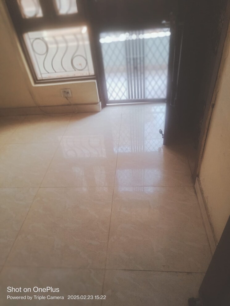 Room, shakti khand 3 Bedroom 1351 Sq.Ft. Builder Floor In Shakti Khand Ghaziabad 8247389