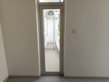 Building Lobby in 3 BHK Apartment at Parsvnath Planet, Gomti Nagar – for Rent