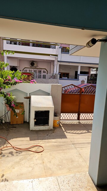 Master Bedroom in 3.5 BHK Independent House at Gomti Nagar – for Rent