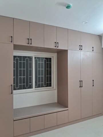 Room in 3 BHK Apartment at Candeur Signature, Varthur – for Rent