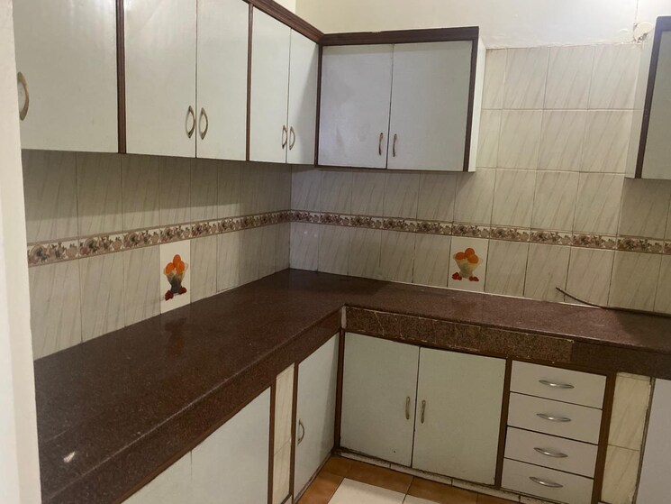 Kitchen, mayur vihar phase 1 2 Bedroom 880 Sq.Ft. Apartment In Mayur Vihar Phase 1 Delhi 8247931