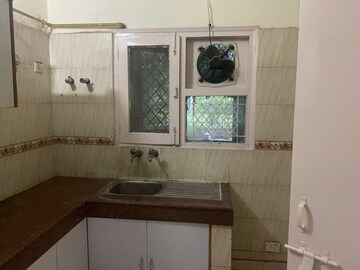 Kitchen in 2 BHK Apartment at Mayur Vihar Phase 1 – for Rent