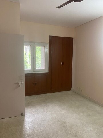 2 BHK Apartment For Rent in Mayur Vihar Phase 1