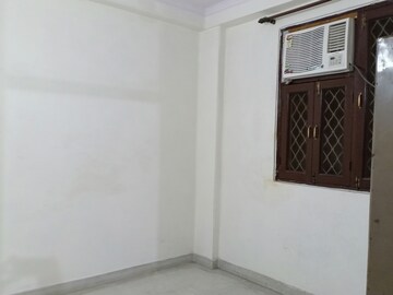 Room in 2 BHK Apartment at Khirki Extension – for Rent