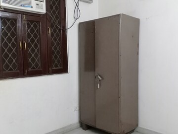 Room in 2 BHK Apartment at Khirki Extension – for Rent