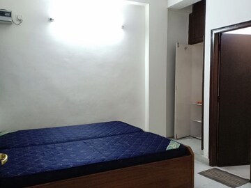 Room in 2 BHK Apartment at Khirki Extension – for Rent