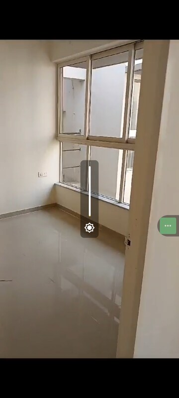 Furnished Amenities in 1 BHK Apartment at Thane West – for Sale