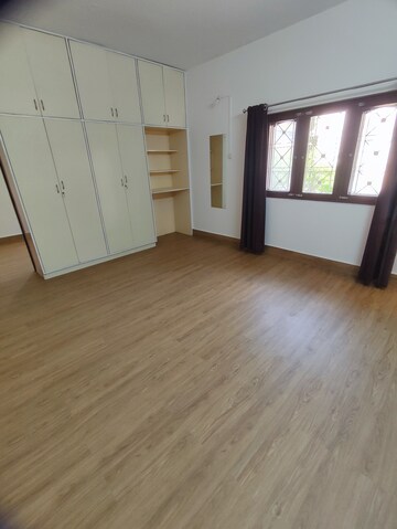 Furnished Amenities in 3 BHK Builder Floor at Btm Layout – for Rent