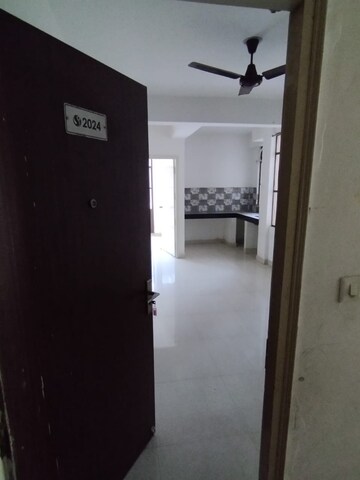 Room in 3 BHK Builder Floor at Vatika India Next, Sector 82 – for Sale