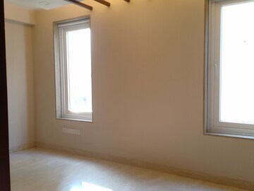 Room in 3 BHK Apartment at Green Park Extension – for Rent
