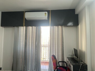 Master Bedroom in 2 BHK Apartment at Rishita Manhattan, Gomti Nagar – for Rent