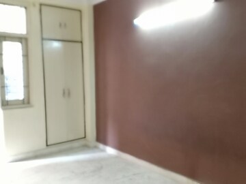 Room in 2 BHK Apartment at Khirki Extension – for Rent