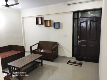 Living Room in 3.5 BHK Apartment at Sector 84 – for Rent
