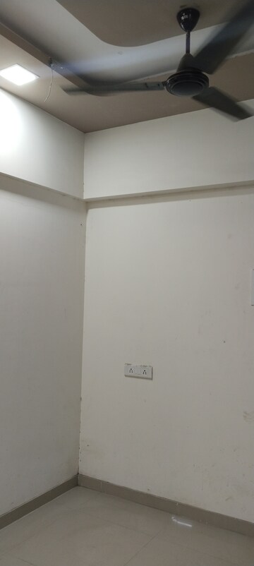 Room in 1 BHK Apartment at Vasant Vihar – for Rent