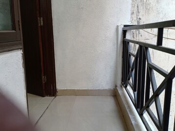 Balcony in 1 BHK Apartment at Khirki Extension – for Rent