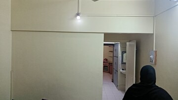 Room in 2 BHK Apartment at Goyal Enclave, Vishrantwadi – for Rent