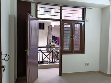Room in 1 BHK Apartment at Khirki Extension – for Rent