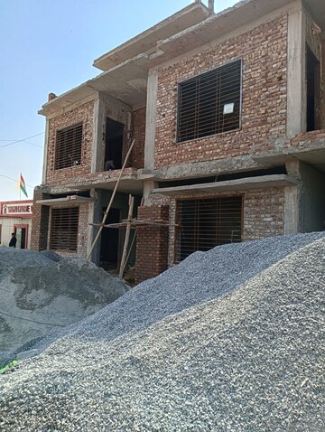 3.5 BHK Villa – Exterior View View at Sector 16 Greater Noida - for Sale