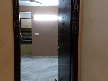 Room in 2 BHK Apartment at Khirki Extension – for Rent