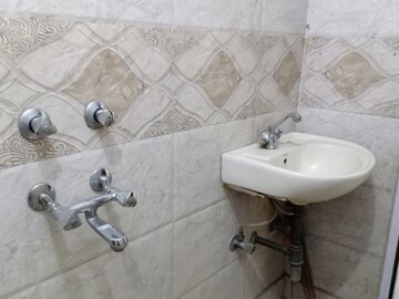 Bathroom in 2 BHK Apartment at Khirki Extension – for Rent